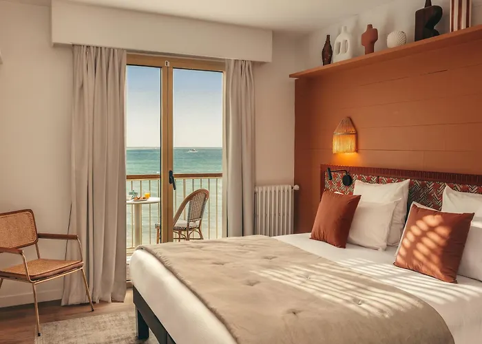 Hôtel Les Brises La Rochelle 